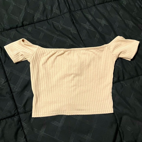 Tan Missguided Branded Crop Top - Picture 2 of 3
